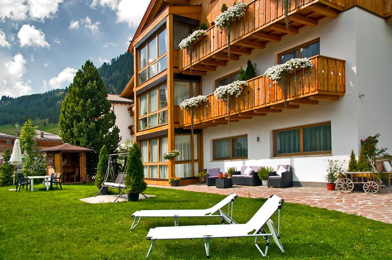 Apartments Chalet Ciufdlton Colfosco Eksteriør billede
